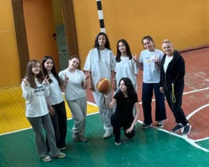 Read more about the article Սպորտլանդիա 10Ա և 10Բ դասարանների միջև